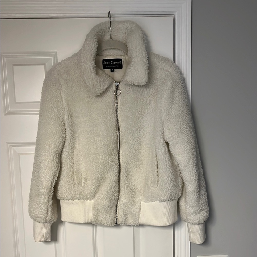 Jason Maxwell Cream Teddy Jacket with Collared Neckline, size Medoum